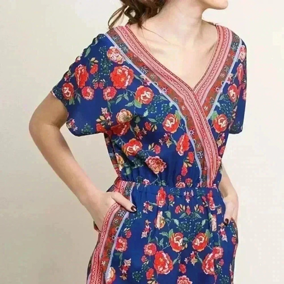 Umgee Blue & Red Floral Scarf Print Shorts Romper Size Medium - Picture 1 of 6
